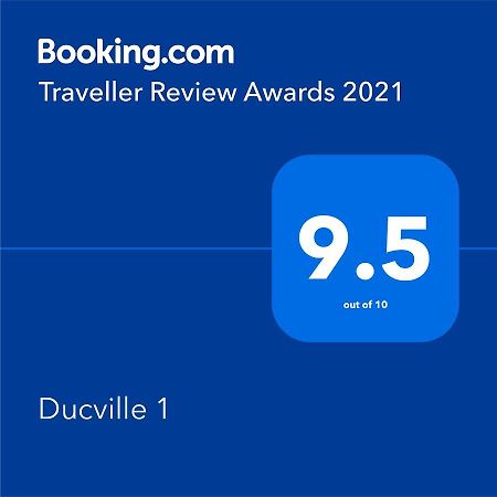 Ducville 1 Lägenhet Braşov Exteriör bild